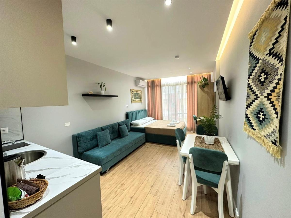 Trea Accomodations - Suite Lungomare Vlore Exterior photo